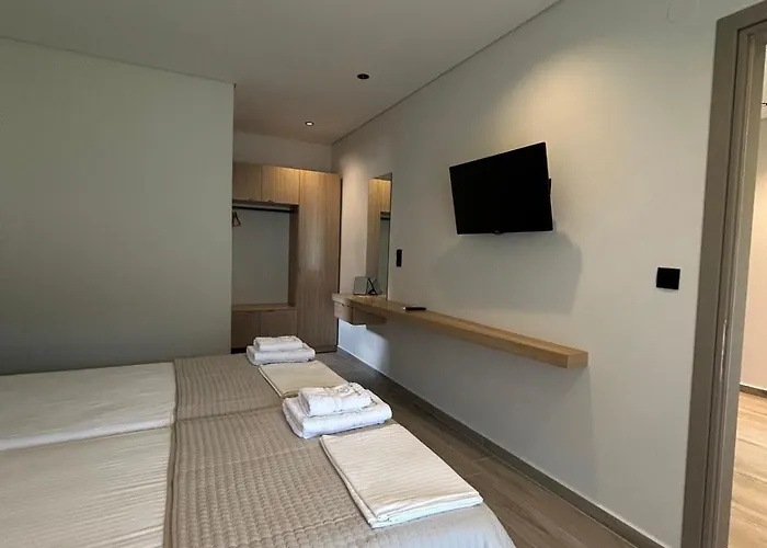 Elisavet Aparthotel 3*